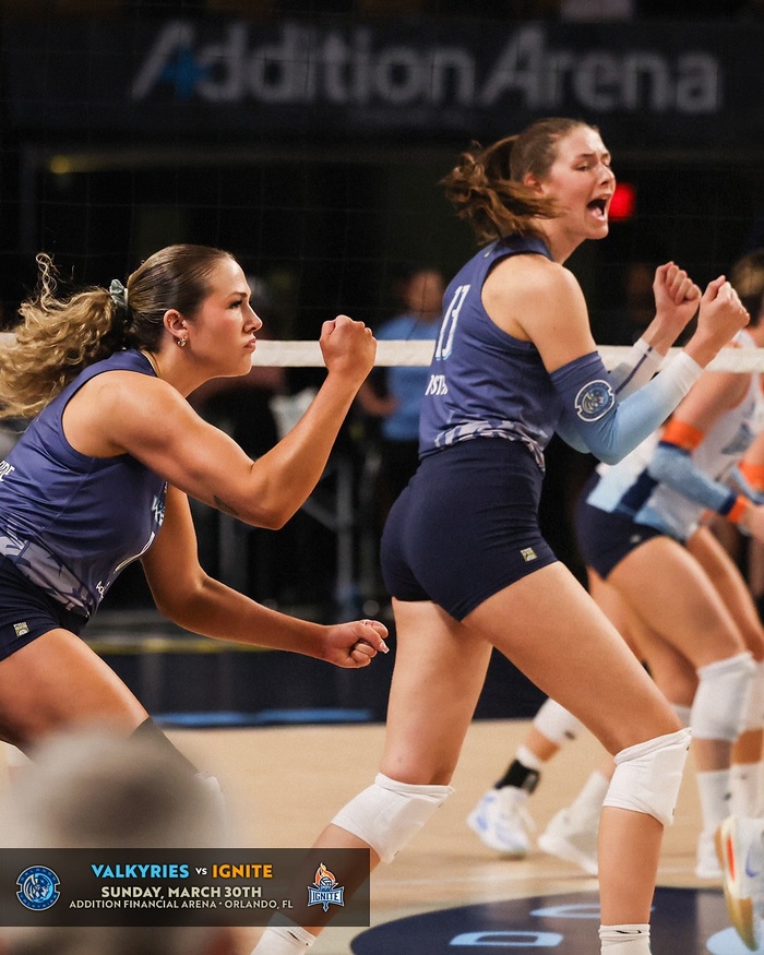 Ponteira Lindsey Vander Central Natalie Foster do Clube Orlando Valkyries - Vôlei Feminino nos EUA
